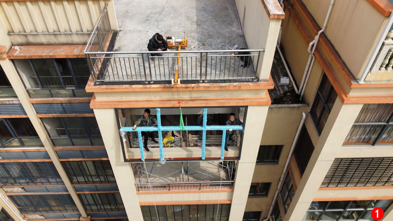 高空吊窗機(jī)