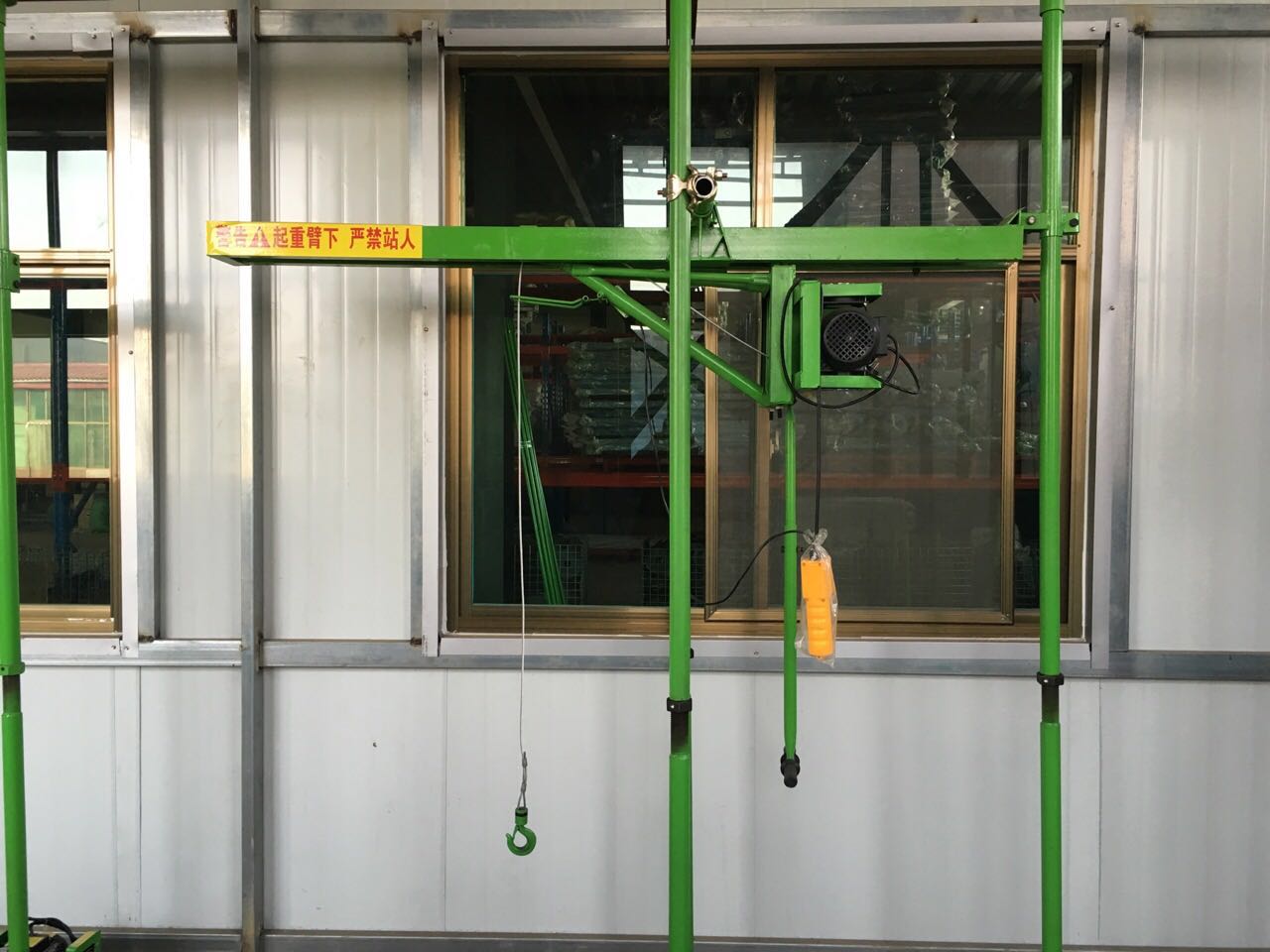 室內(nèi)吊運(yùn)機(jī)